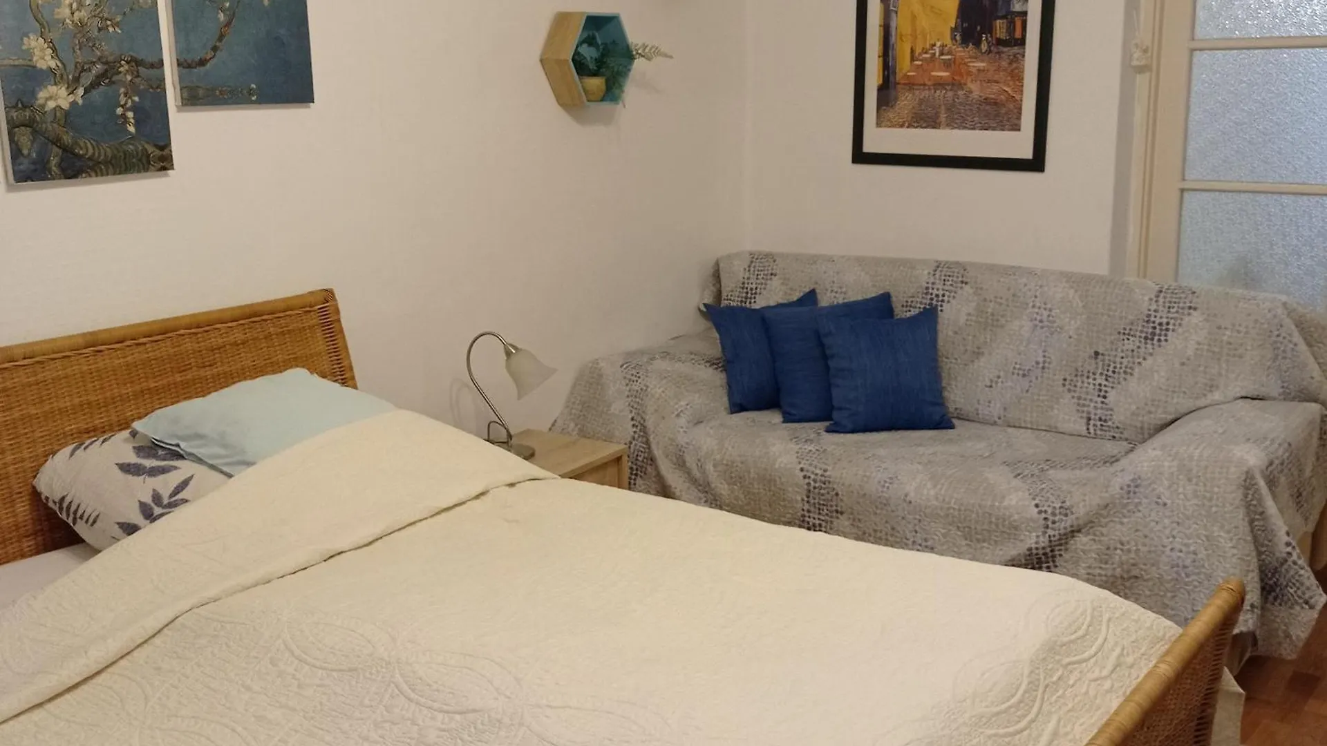 Zsuzsa Apartman Budapeszt 0*,  Węgry